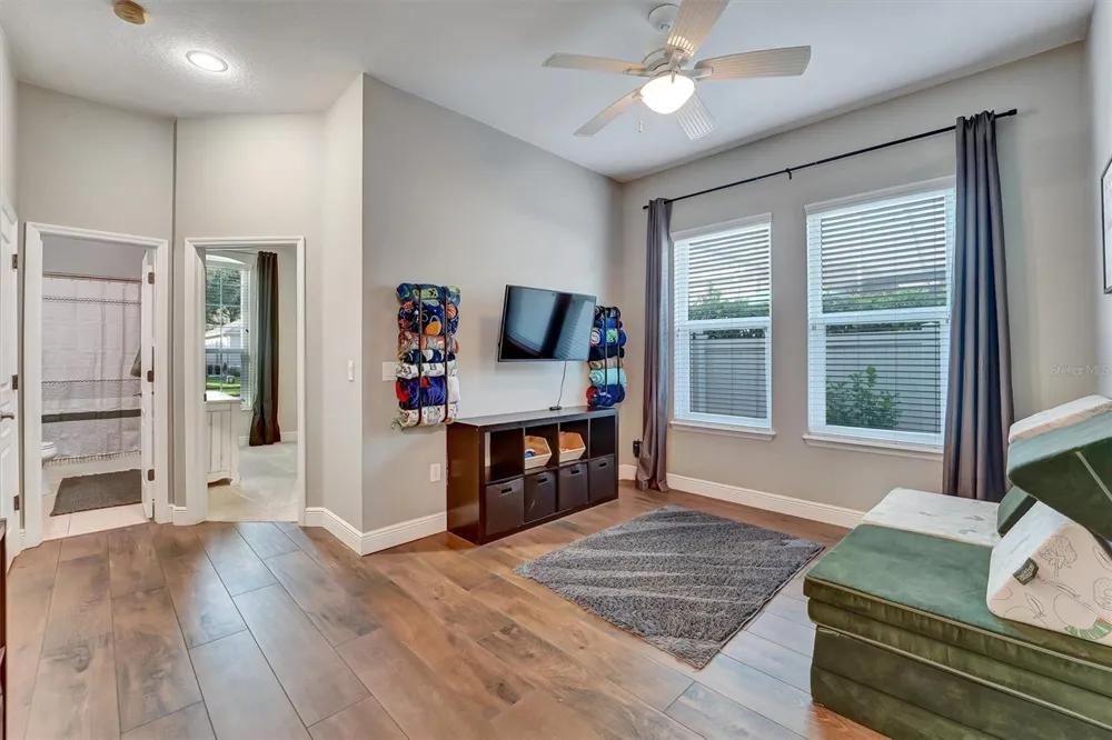 7136 DERWENT GLEN CIRCLE Land O Lakes, FL 34637