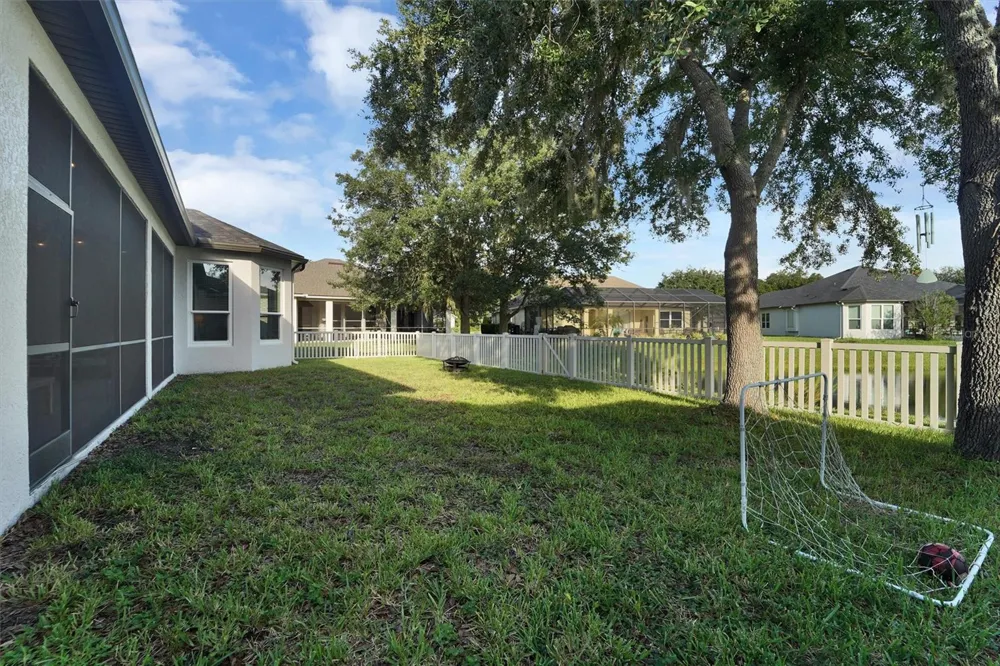 7136 DERWENT GLEN CIRCLE Land O Lakes, FL 34637