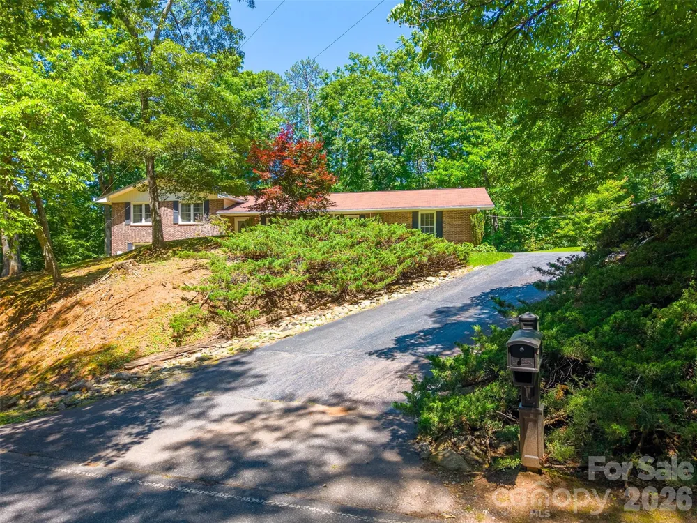 1747 University Heights Road Cullowhee, NC 28723