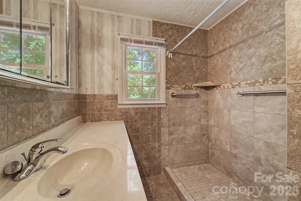 1747 University Heights Road Cullowhee, NC 28723