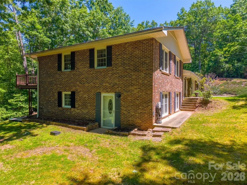 1747 University Heights Road Cullowhee, NC 28723