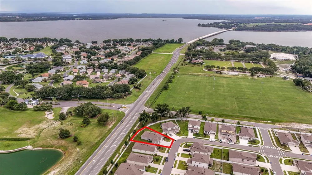 3625 SUBLETT LOOP Tavares, FL 32778
