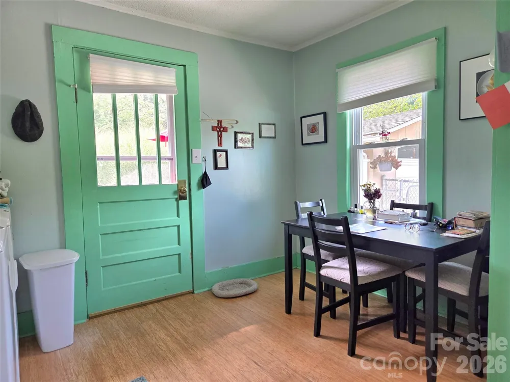 201 Stafford Street Black Mountain, NC 28711