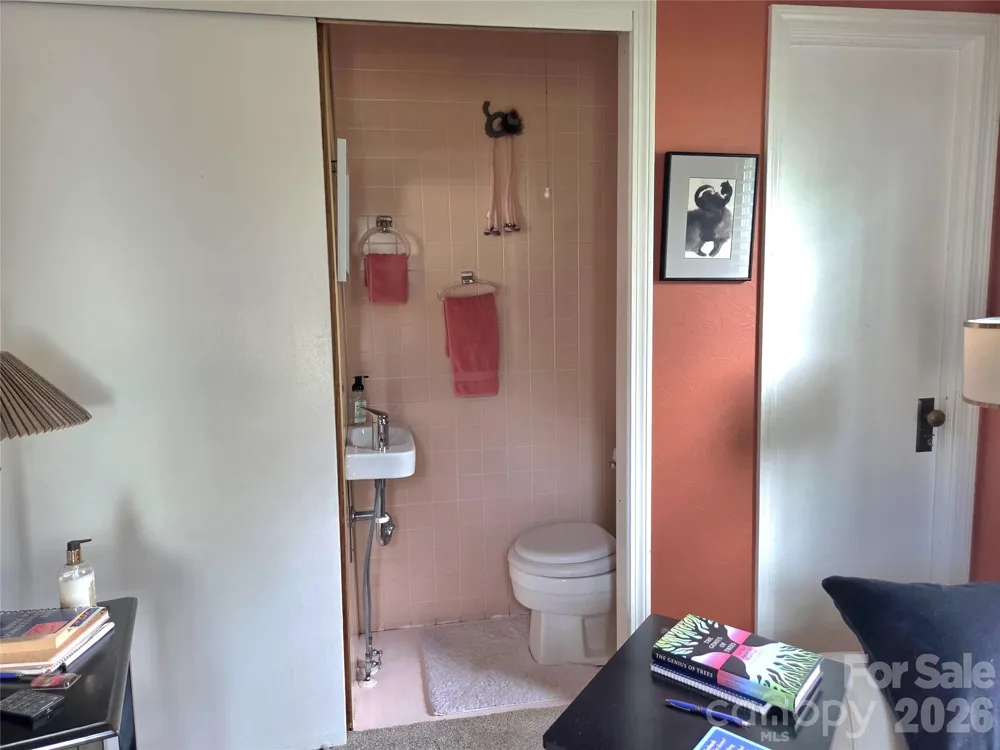 201 Stafford Street Black Mountain, NC 28711