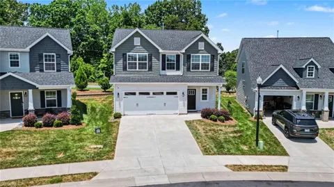 2238 Campbell Loop