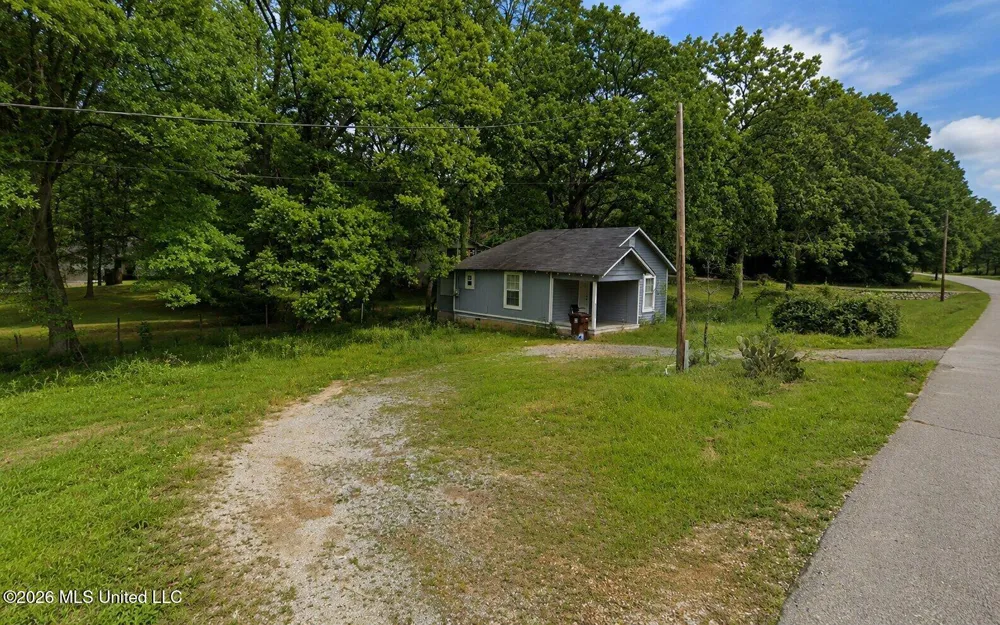 157 Calloway Avenue Tupelo, MS 38801
