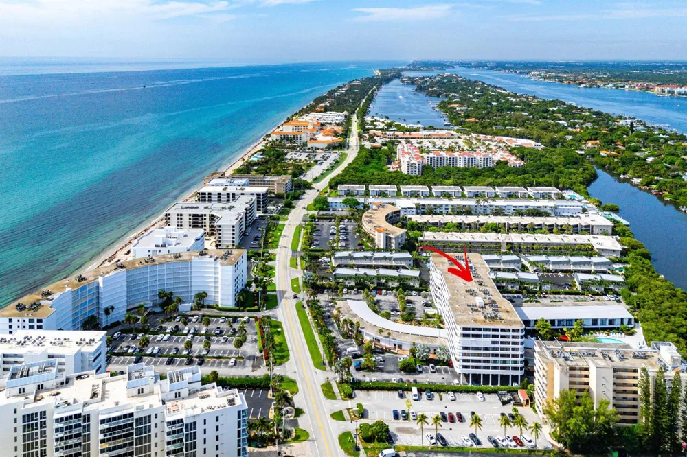 3589 S Ocean Boulevard #703 South Palm Beach, FL 33480
