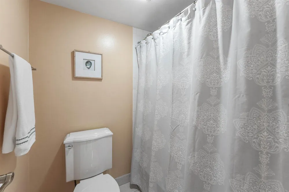 3589 S Ocean Boulevard #703 South Palm Beach, FL 33480