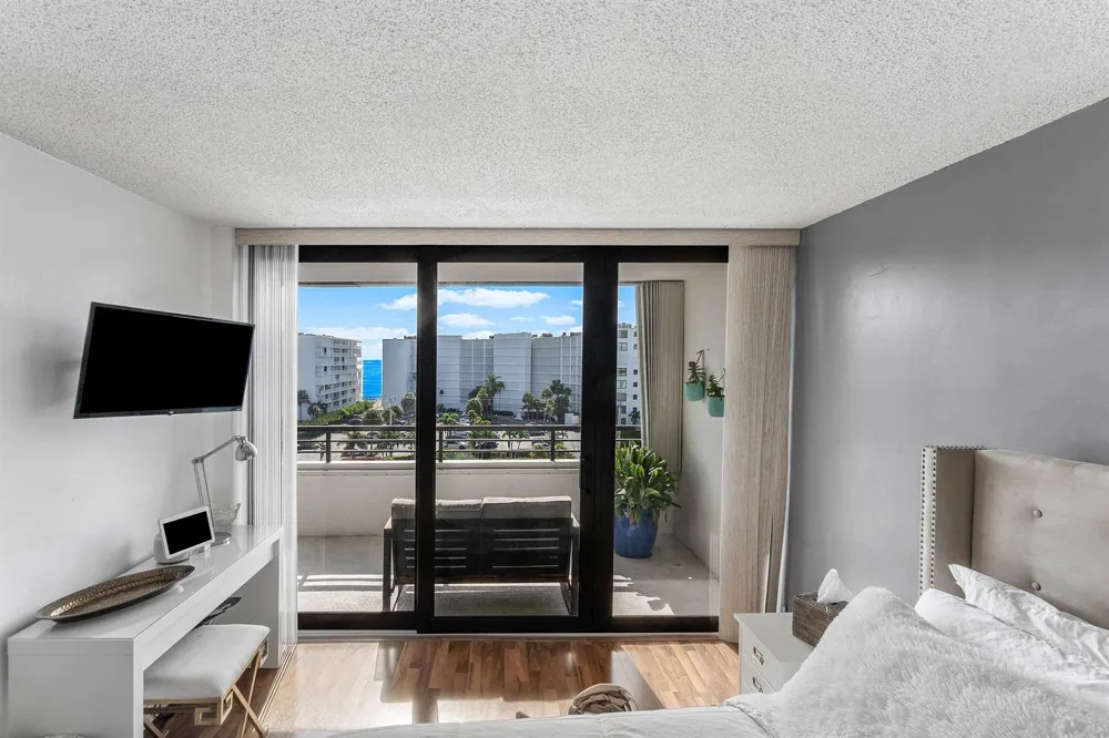 3589 S Ocean Boulevard #703 South Palm Beach, FL 33480