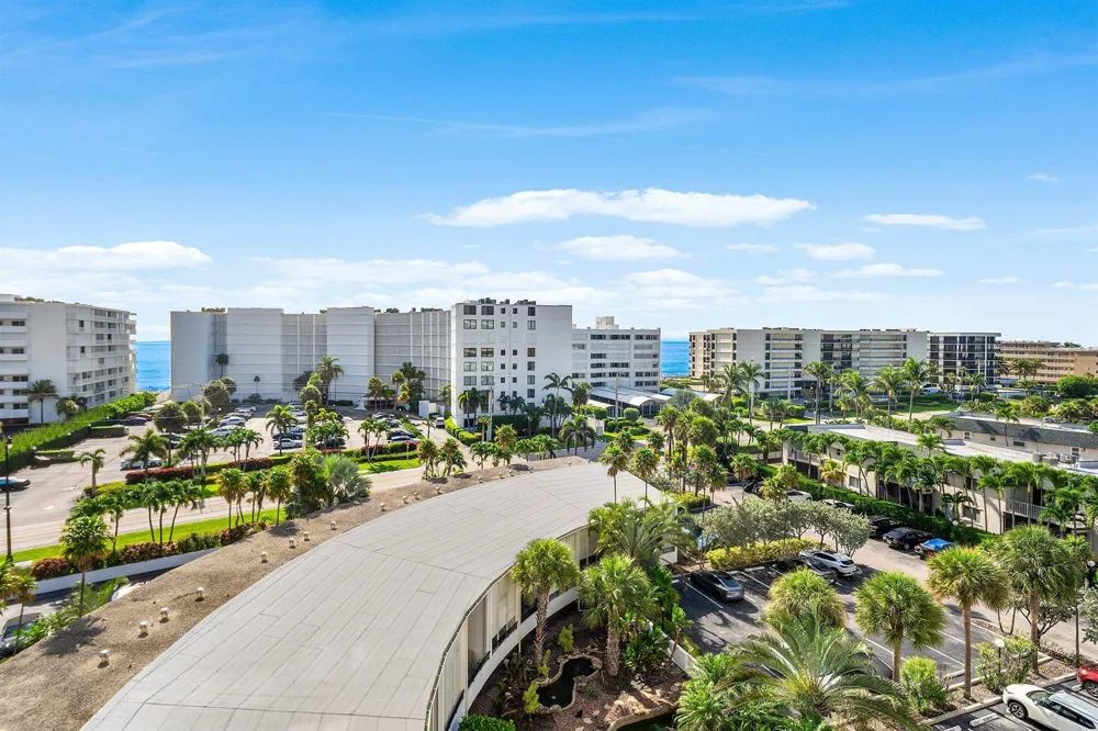 3589 S Ocean Boulevard #703 South Palm Beach, FL 33480