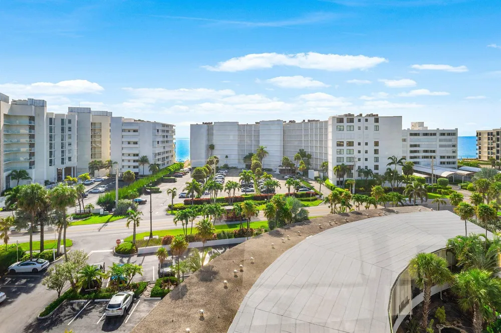 3589 S Ocean Boulevard #703 South Palm Beach, FL 33480
