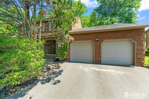 11 Aspen Circle
