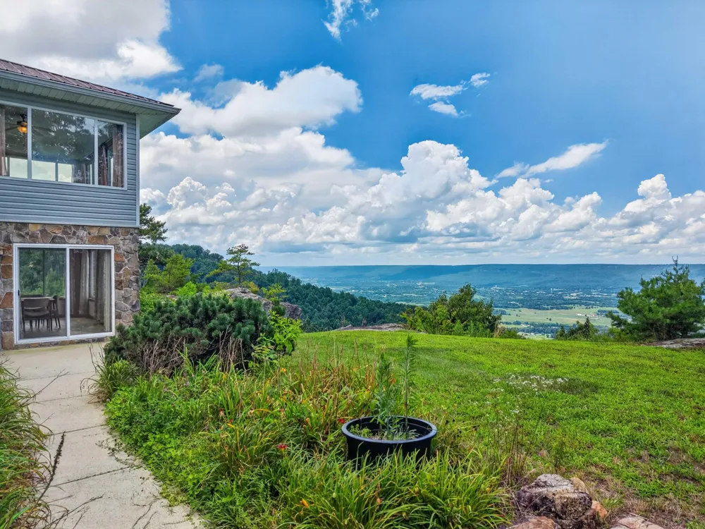 1981 Porch Rock Road Pikeville, TN 37367