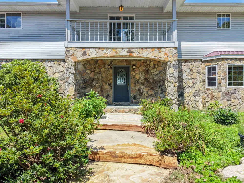 1981 Porch Rock Road Pikeville, TN 37367