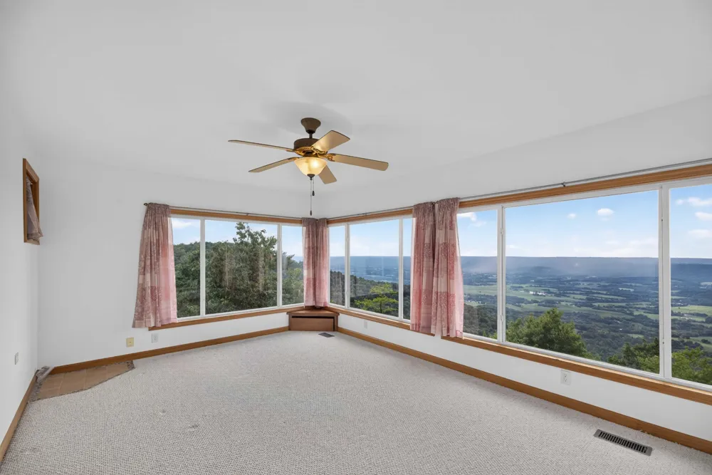 1981 Porch Rock Road Pikeville, TN 37367