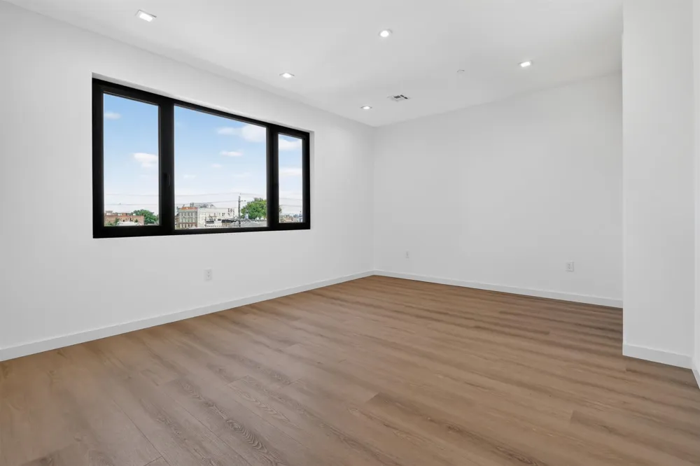 114 69TH ST Guttenberg, NJ 07093