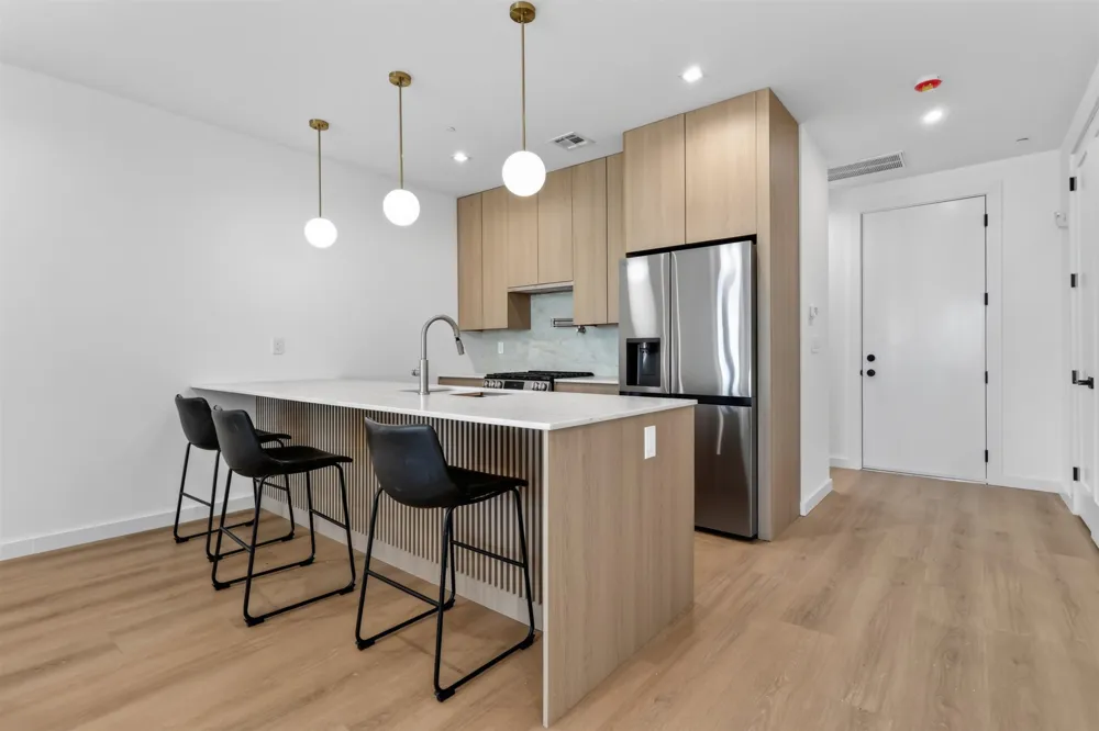 114 69TH ST Guttenberg, NJ 07093