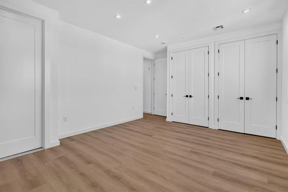 114 69TH ST Guttenberg, NJ 07093