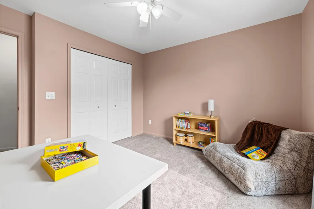 20903 Oak Tree Drive South Lyon, MI 48178