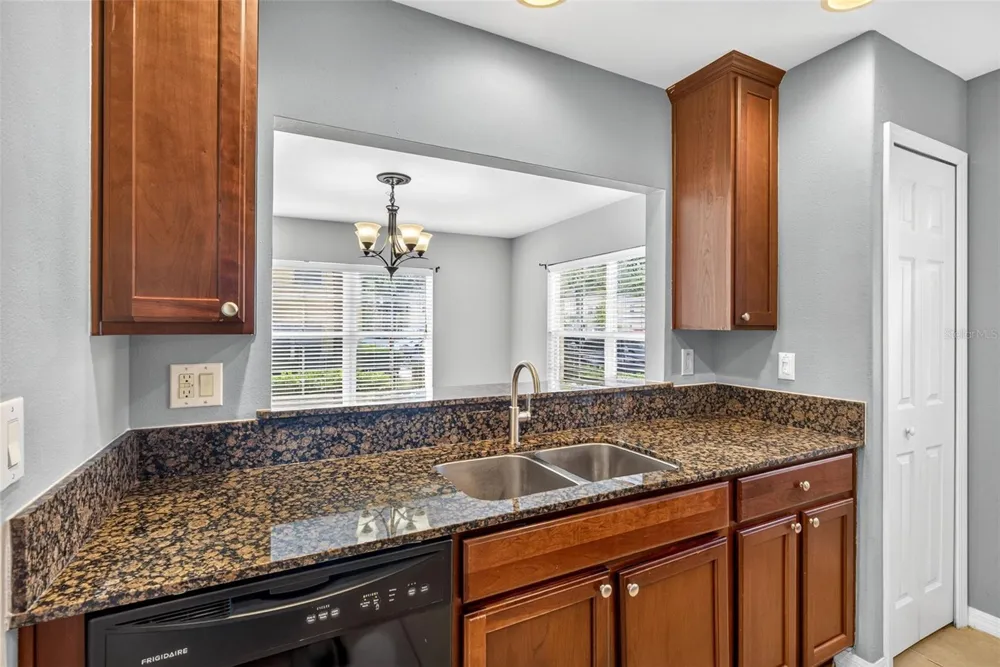 37602 AARALYN RD Zephyrhills, FL 33542