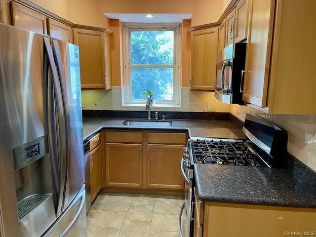 50-56 43rd Street Woodside, NY 11377
