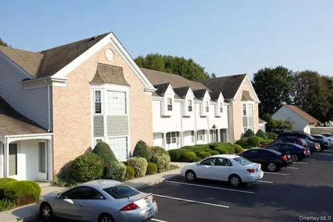 49 Sylvan Lane #49