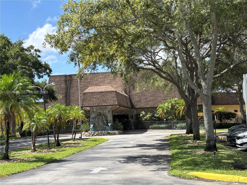 100 Ashbury Rd #107 Hollywood, FL 33024