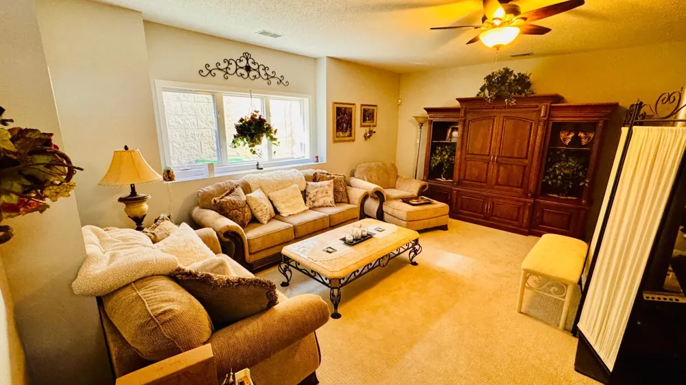 9516 12th Avenue S Bloomington, MN 55425