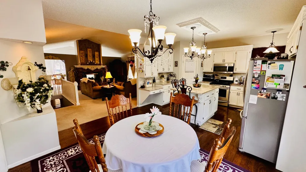 9516 12th Avenue S Bloomington, MN 55425