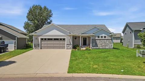 820 Fieldcrest Drive