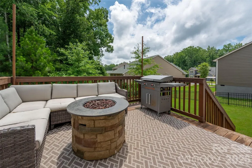 438 Sandbar Point Clover, SC 29710