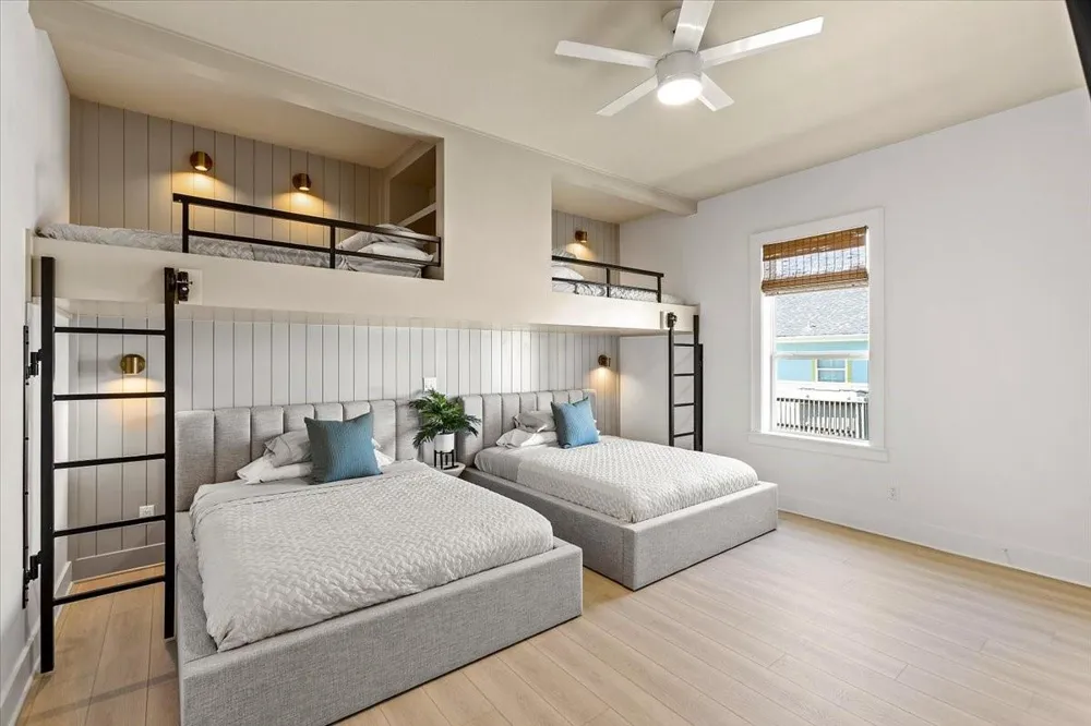950 Sue Drive Crystal Beach, TX 77650