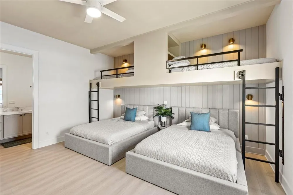 950 Sue Drive Crystal Beach, TX 77650