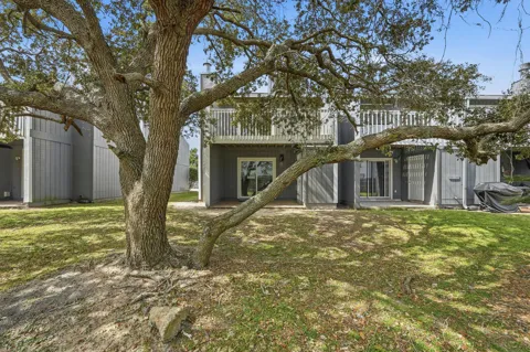 11 Court Drive #11