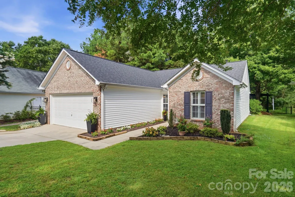 212 Chestnut Avenue Tega Cay, SC 29708