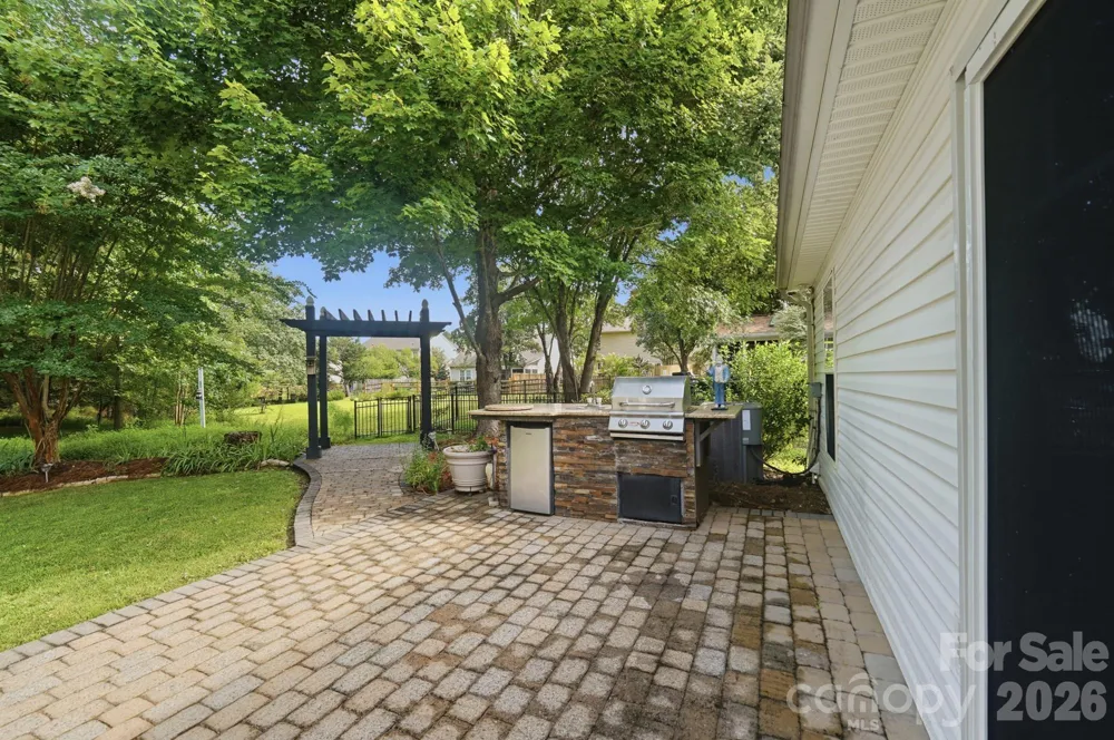 212 Chestnut Avenue Tega Cay, SC 29708