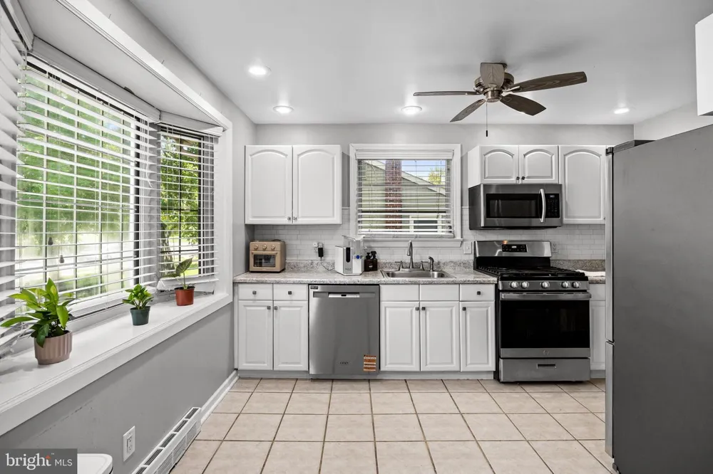 103 KENWOOD DRIVE Cherry Hill, NJ 08034