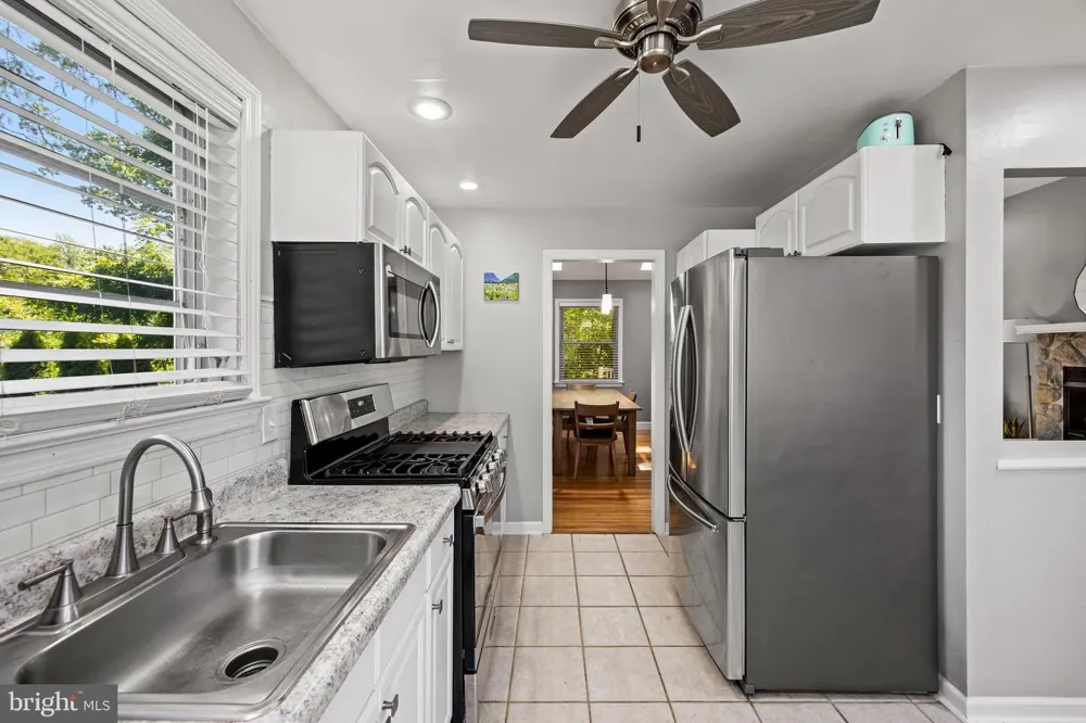 103 KENWOOD DRIVE Cherry Hill, NJ 08034