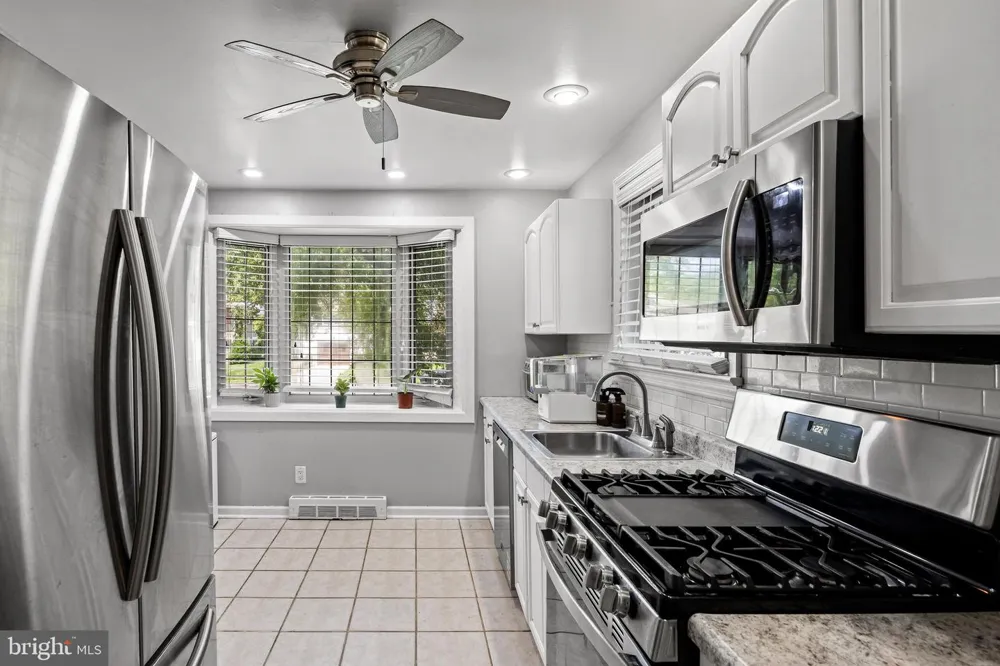 103 KENWOOD DRIVE Cherry Hill, NJ 08034