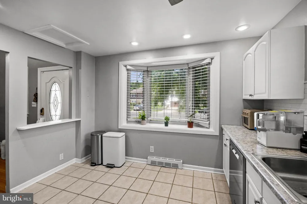 103 KENWOOD DRIVE Cherry Hill, NJ 08034