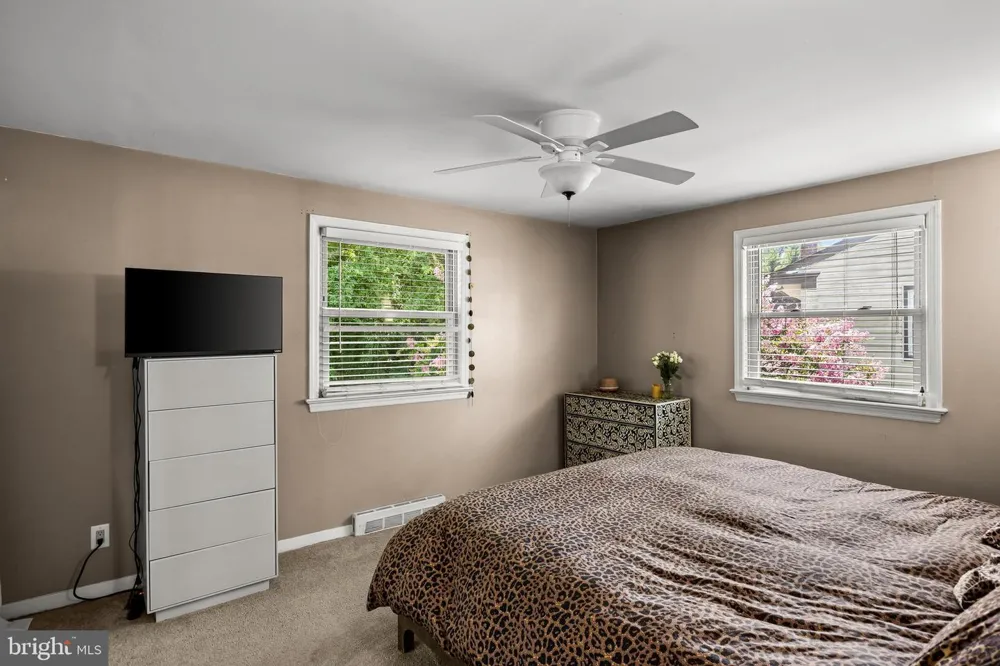 103 KENWOOD DRIVE Cherry Hill, NJ 08034