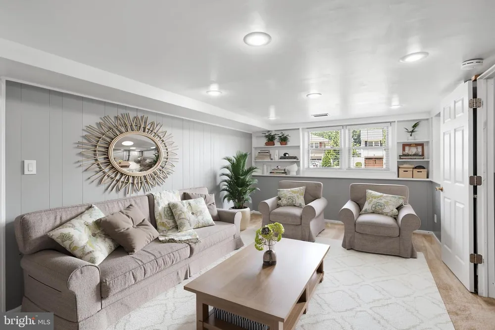 103 KENWOOD DRIVE Cherry Hill, NJ 08034