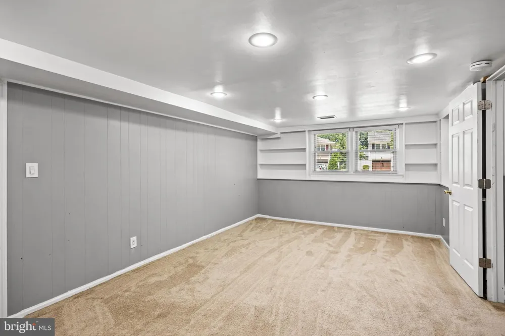 103 KENWOOD DRIVE Cherry Hill, NJ 08034