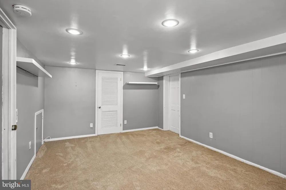 103 KENWOOD DRIVE Cherry Hill, NJ 08034