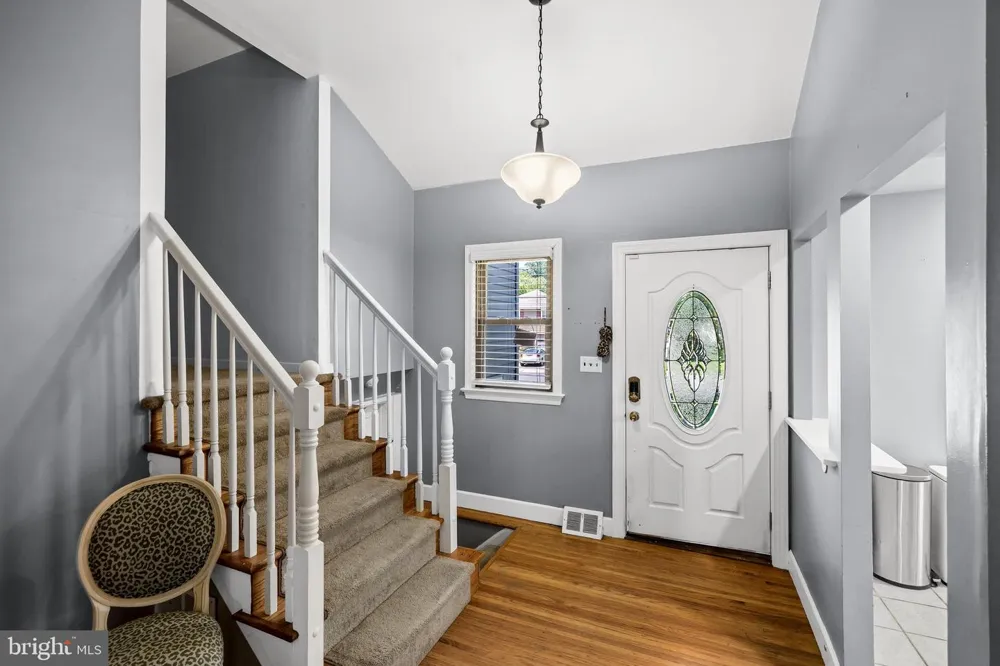 103 KENWOOD DRIVE Cherry Hill, NJ 08034