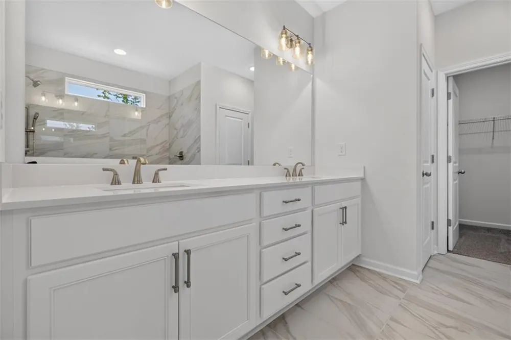 2018 Oconee Bluff Drive Athens, GA 30601