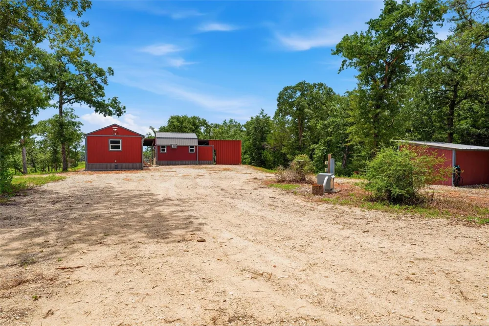 429 Lcr 787 Groesbeck, TX 76642