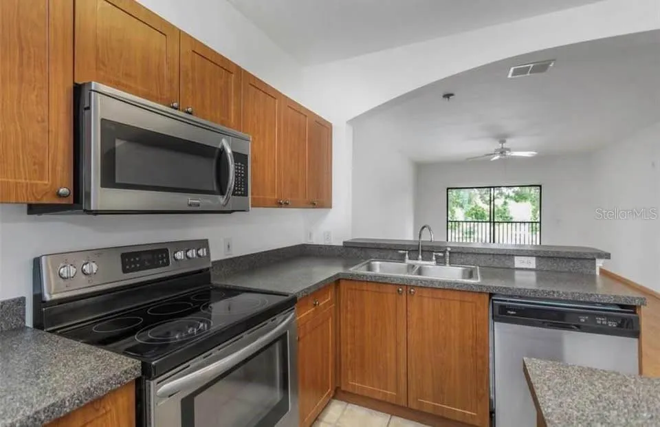 2139 CHIANTI PLACE #152 Palm Harbor, FL 34683