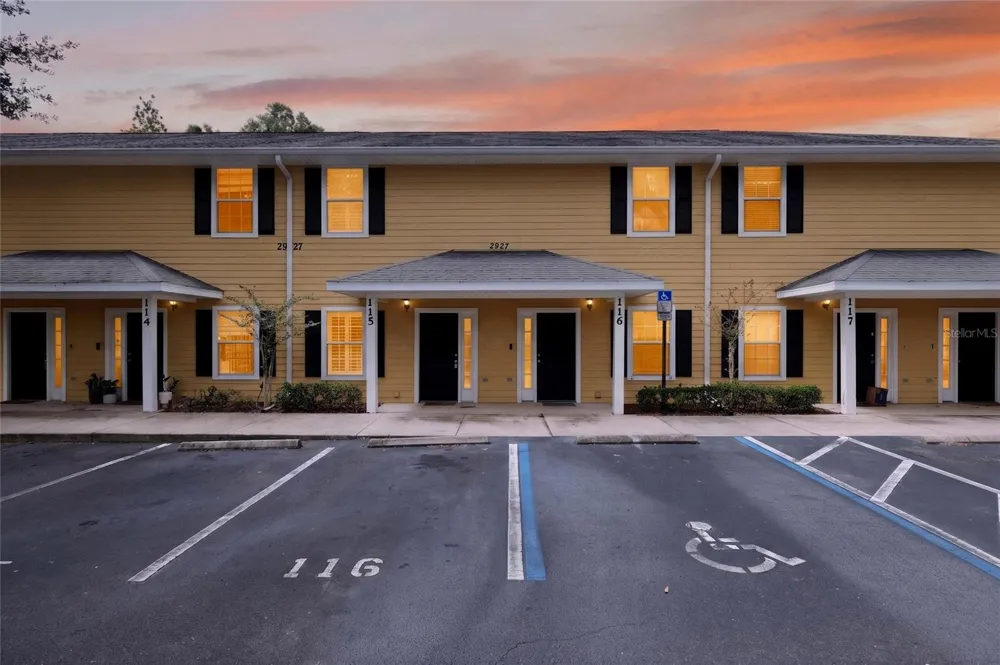 2927 SW 35TH PLACE #115 Gainesville, FL 32608