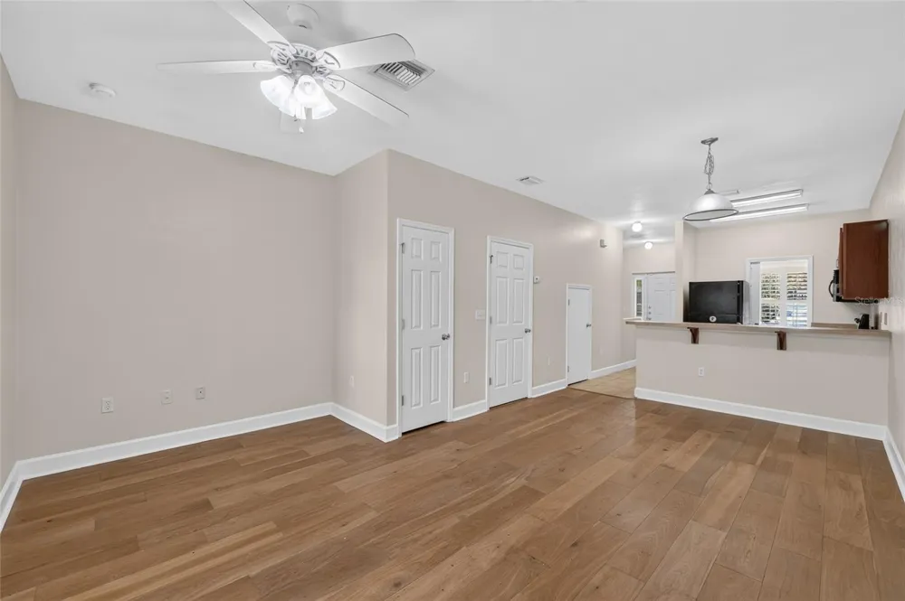 2927 SW 35TH PLACE #115 Gainesville, FL 32608